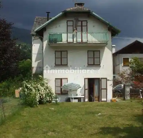 Casa indipendente in vendita a Santa Maria Maggiore