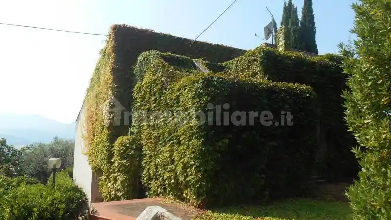 Villa in vendita a Rosora