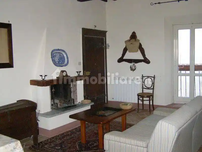 Appartamento in vendita a Scansano