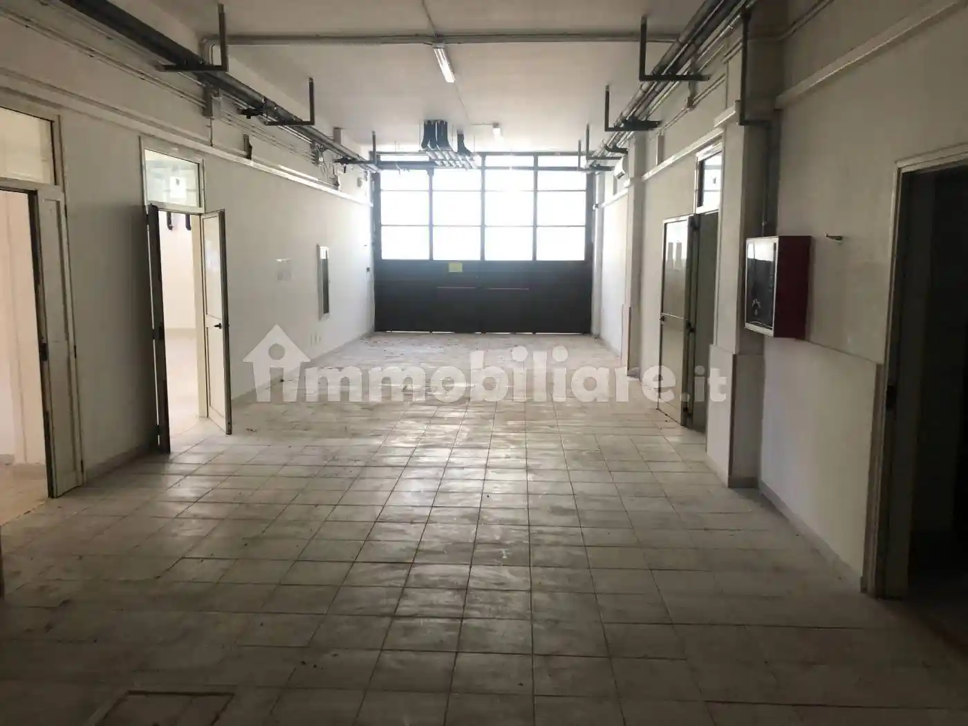 Palazzo - Edificio in Affitto - foto 5