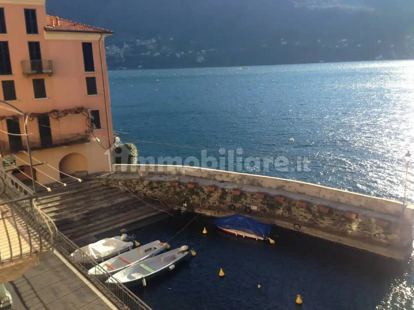 Appartamento in affitto a Carate Urio