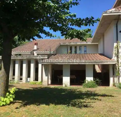 Villa in vendita a Sassoferrato