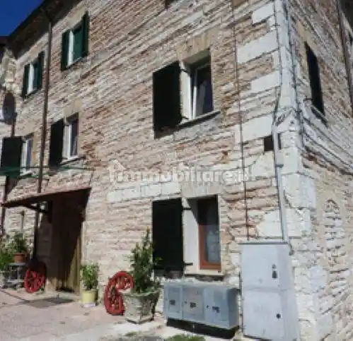 Villa in vendita a Sassoferrato