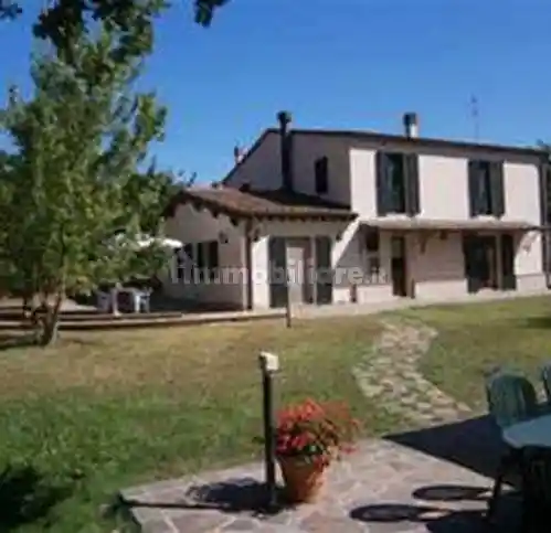 Rustico - Casale in vendita a Pergola