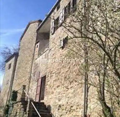 Rustico - Casale in vendita a Pergola