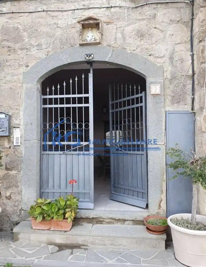 Appartamento in vendita a Castiglione in Teverina