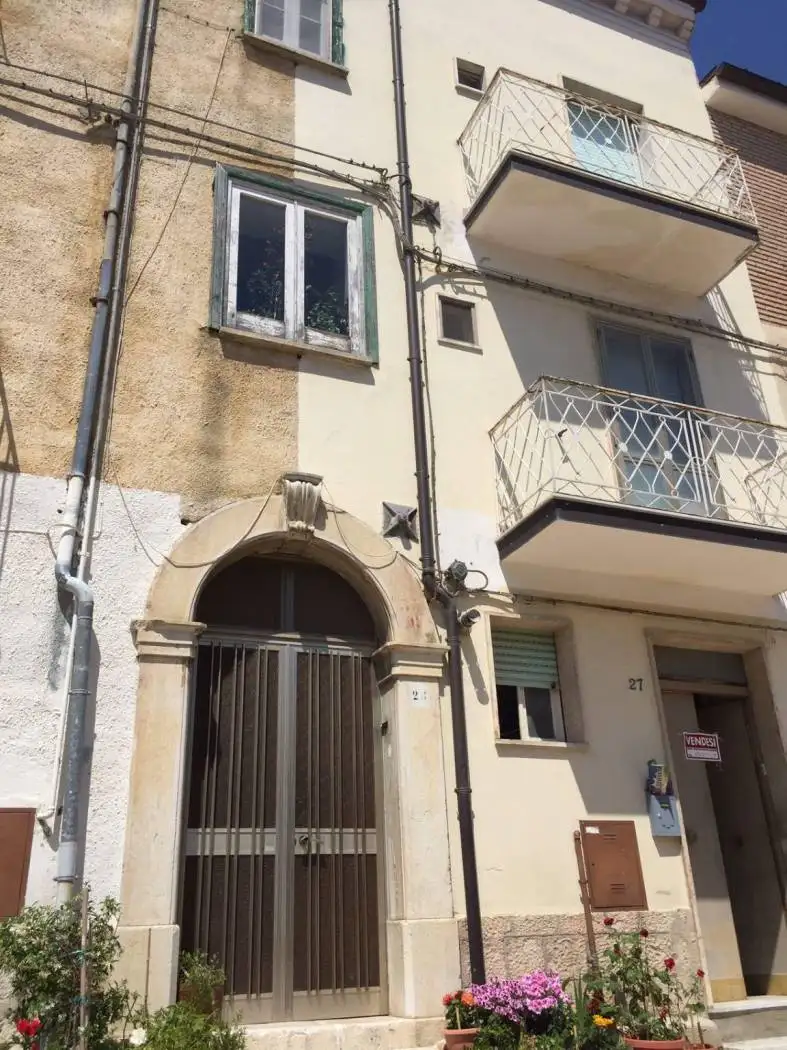 Casa indipendente in vendita a Toro