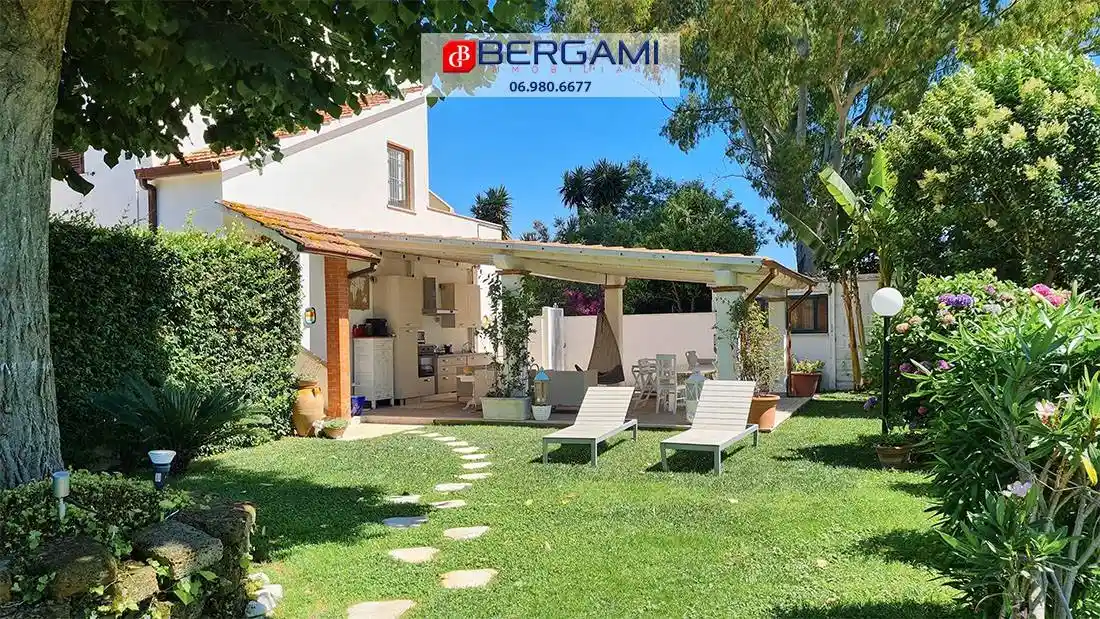 Villa in vendita a Nettuno