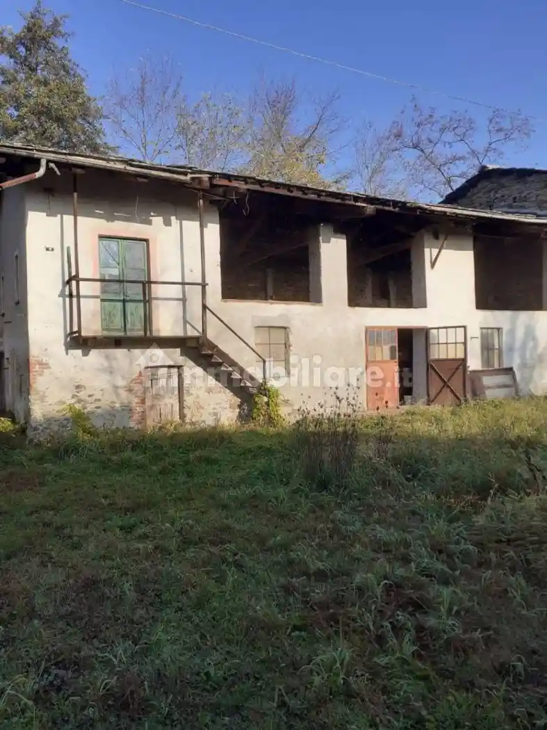 Rustico - Casale in vendita a Bibiana