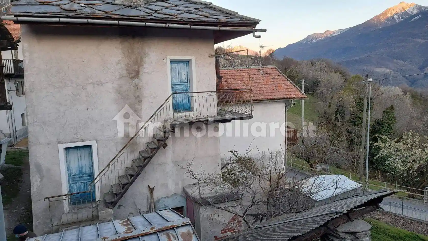 Palazzo - Edificio in vendita a Verrayes