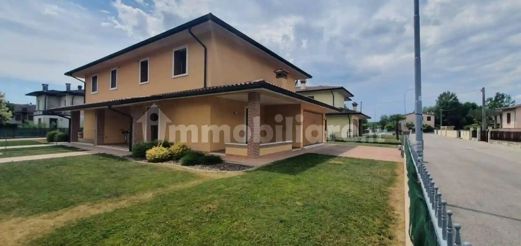 Villa - foto 2