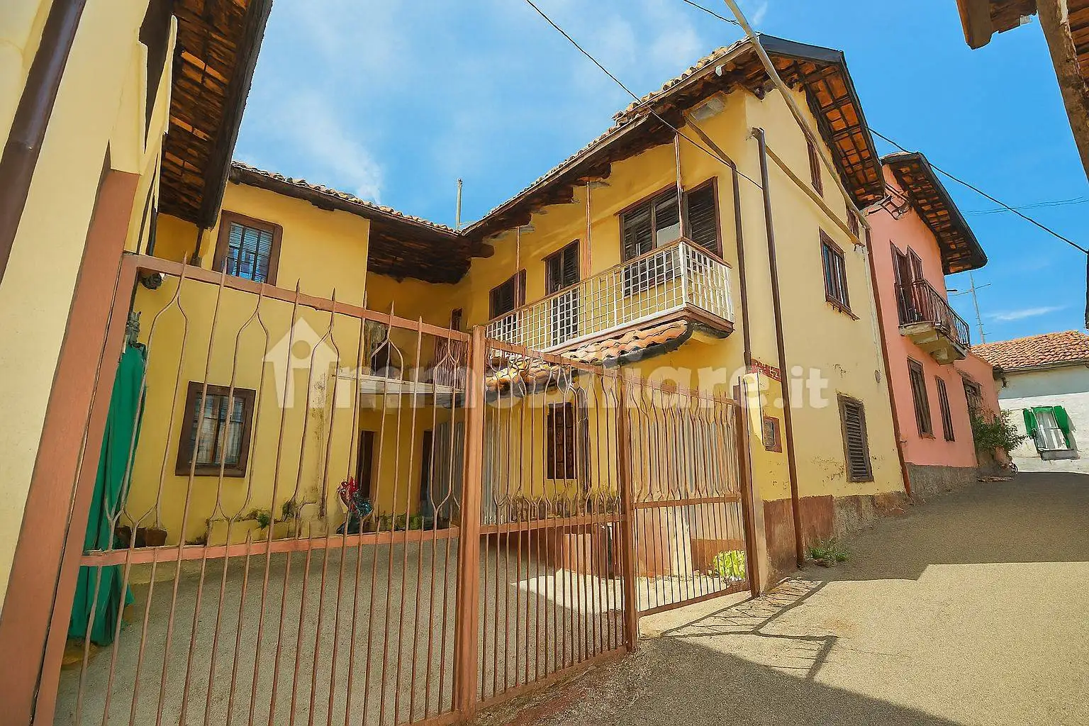 Casa indipendente in vendita a Pino d'Asti