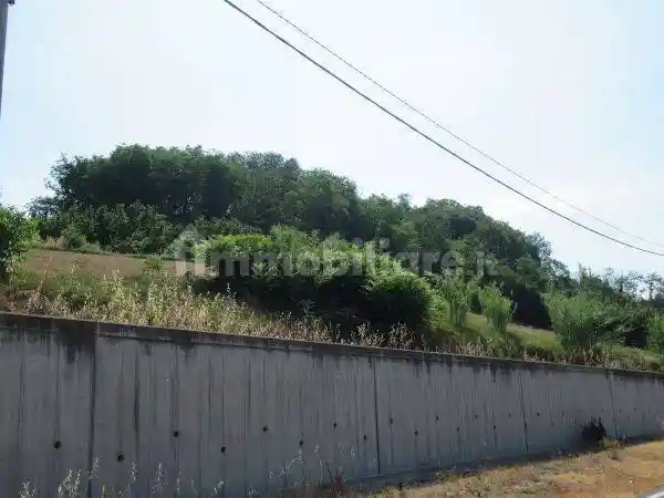 Villa in vendita a Monticello d'Alba