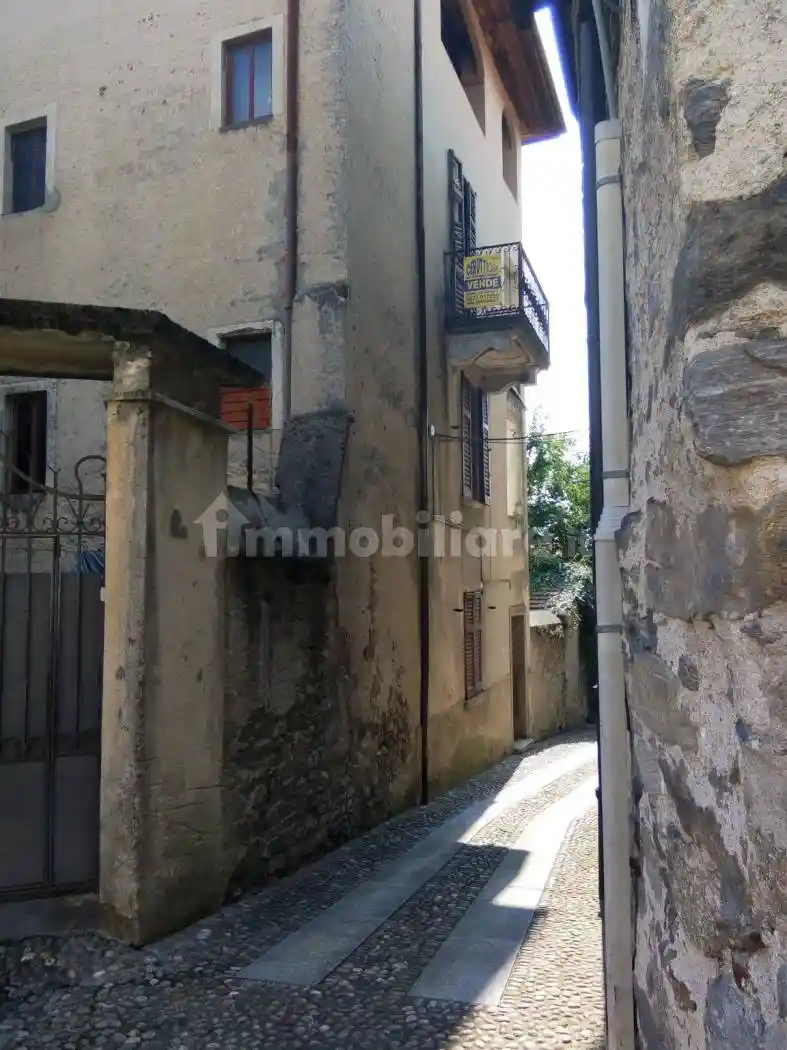 Casa indipendente in vendita a Madonna del Sasso