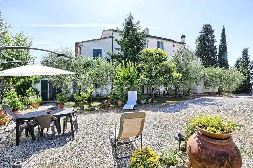 Rustico - Casale in vendita a Castelfiorentino