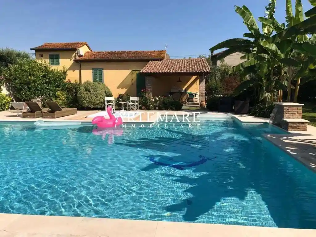 Villa in affitto a Pietrasanta