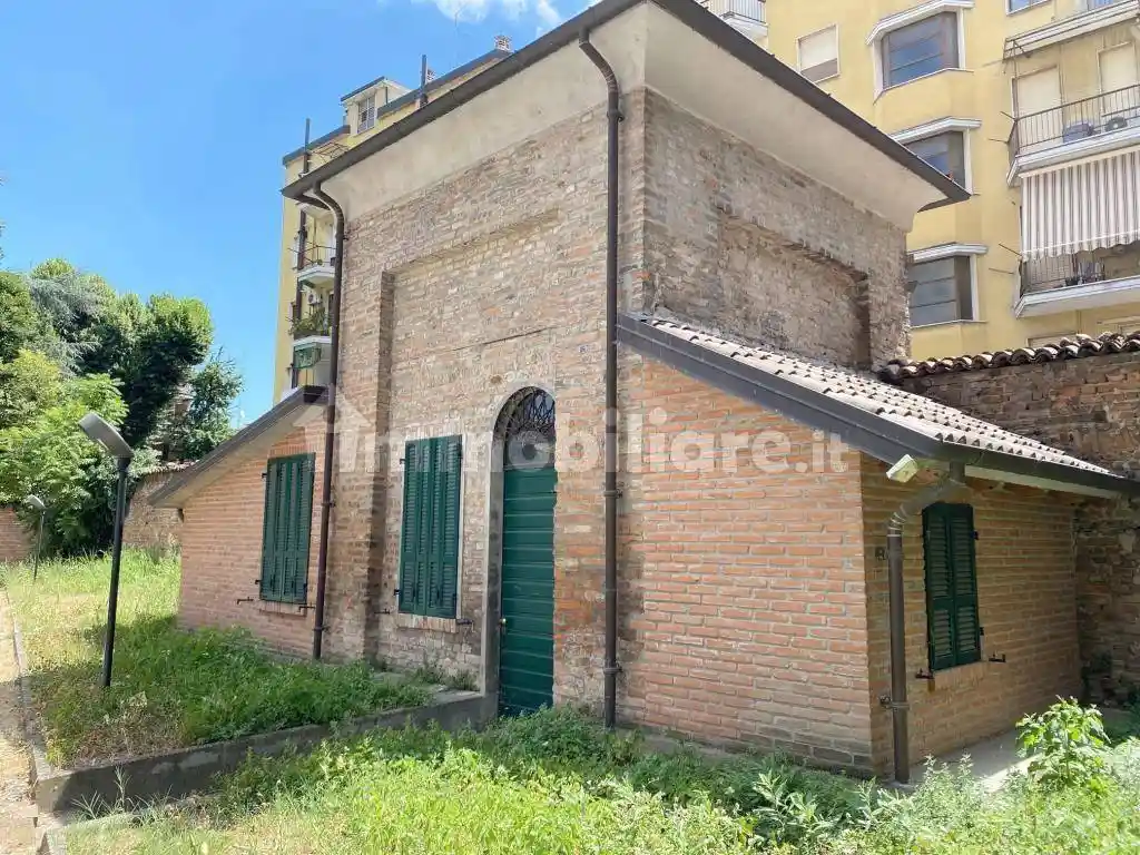 Casa indipendente in vendita a Piacenza