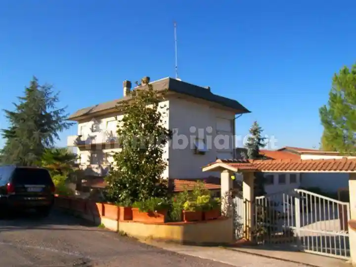 Villa in vendita a Sinalunga