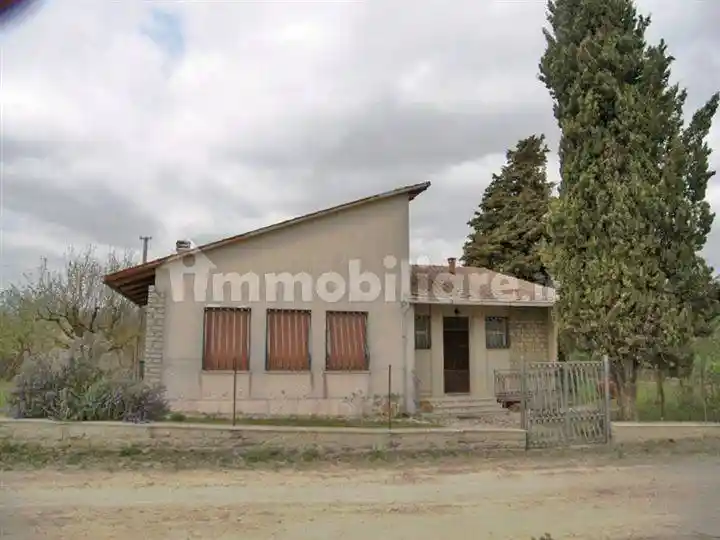 Casa indipendente in vendita a Torrita di Siena