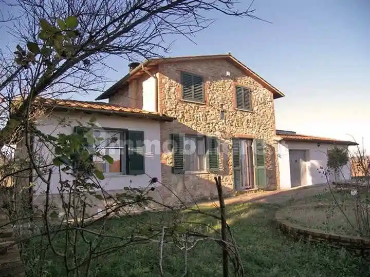 Villa in vendita a Asciano