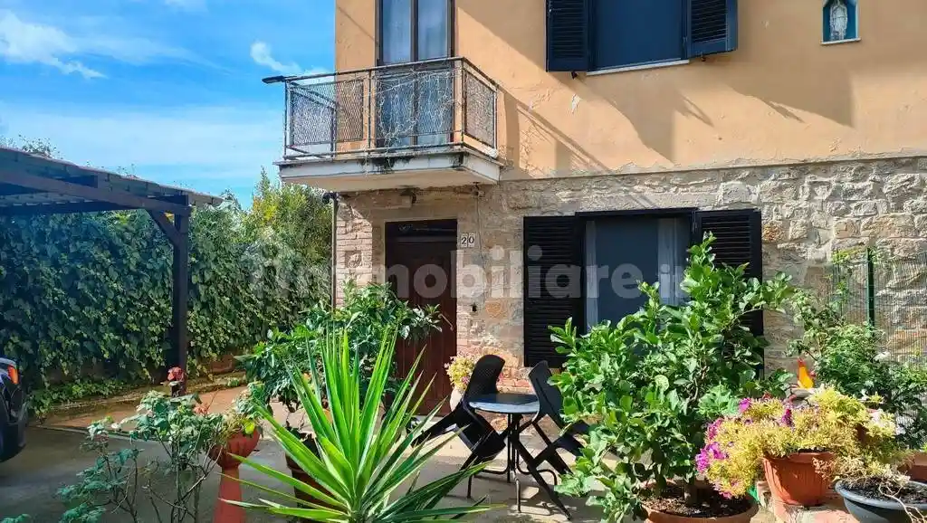 Casa indipendente in vendita a Castiglione del Lago