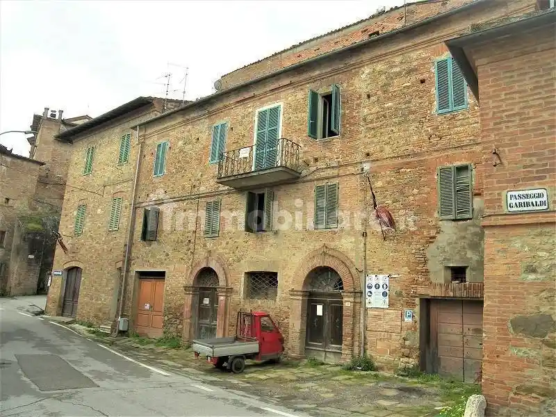 Casa indipendente in vendita a Torrita di Siena