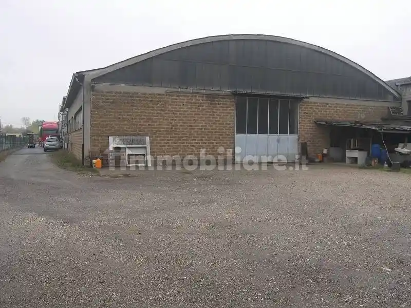 Palazzo - Edificio in vendita a Torrita di Siena