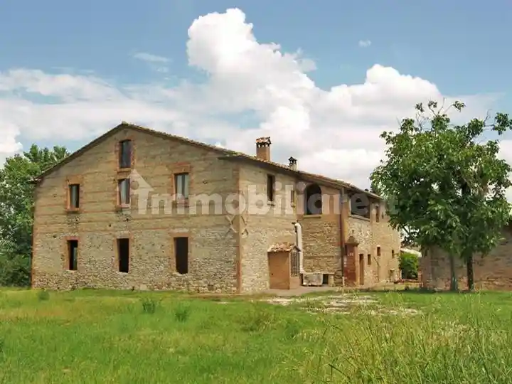 Rustico - Casale in vendita a Asciano