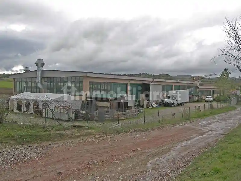 Palazzo - Edificio in vendita a Torrita di Siena