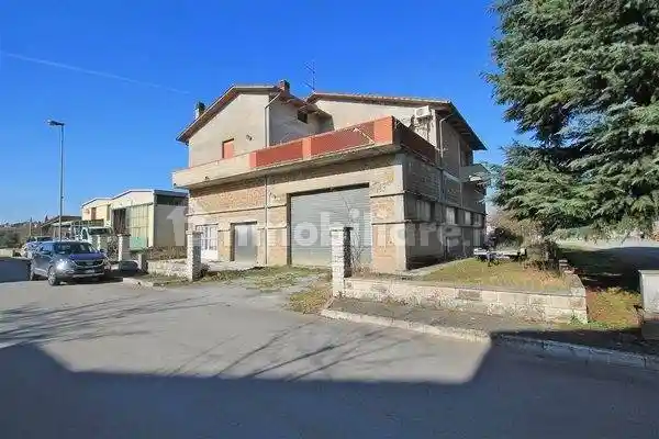 Casa indipendente in vendita a Montepulciano