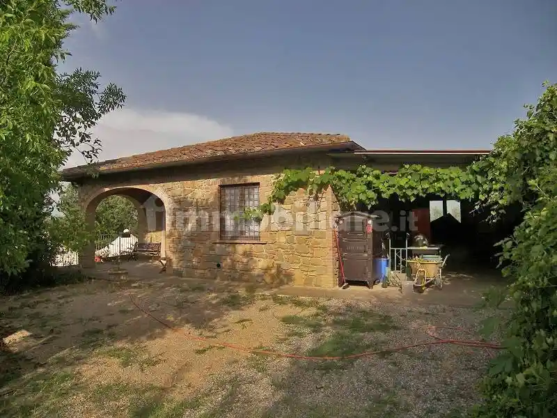 Villa in vendita a Sinalunga