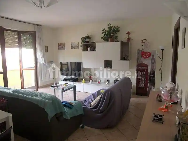 Appartamento in vendita a Sinalunga