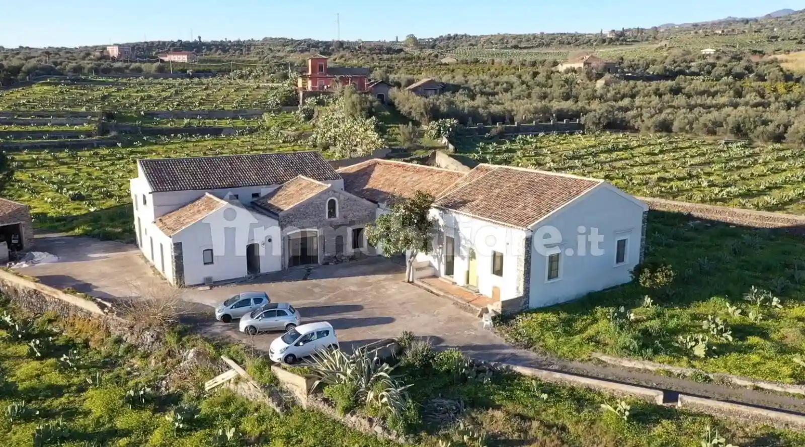 Rustico - Casale in vendita a Santa Maria di Licodia