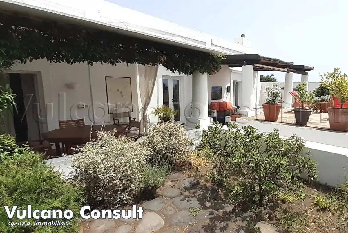 Villa in vendita a Lipari