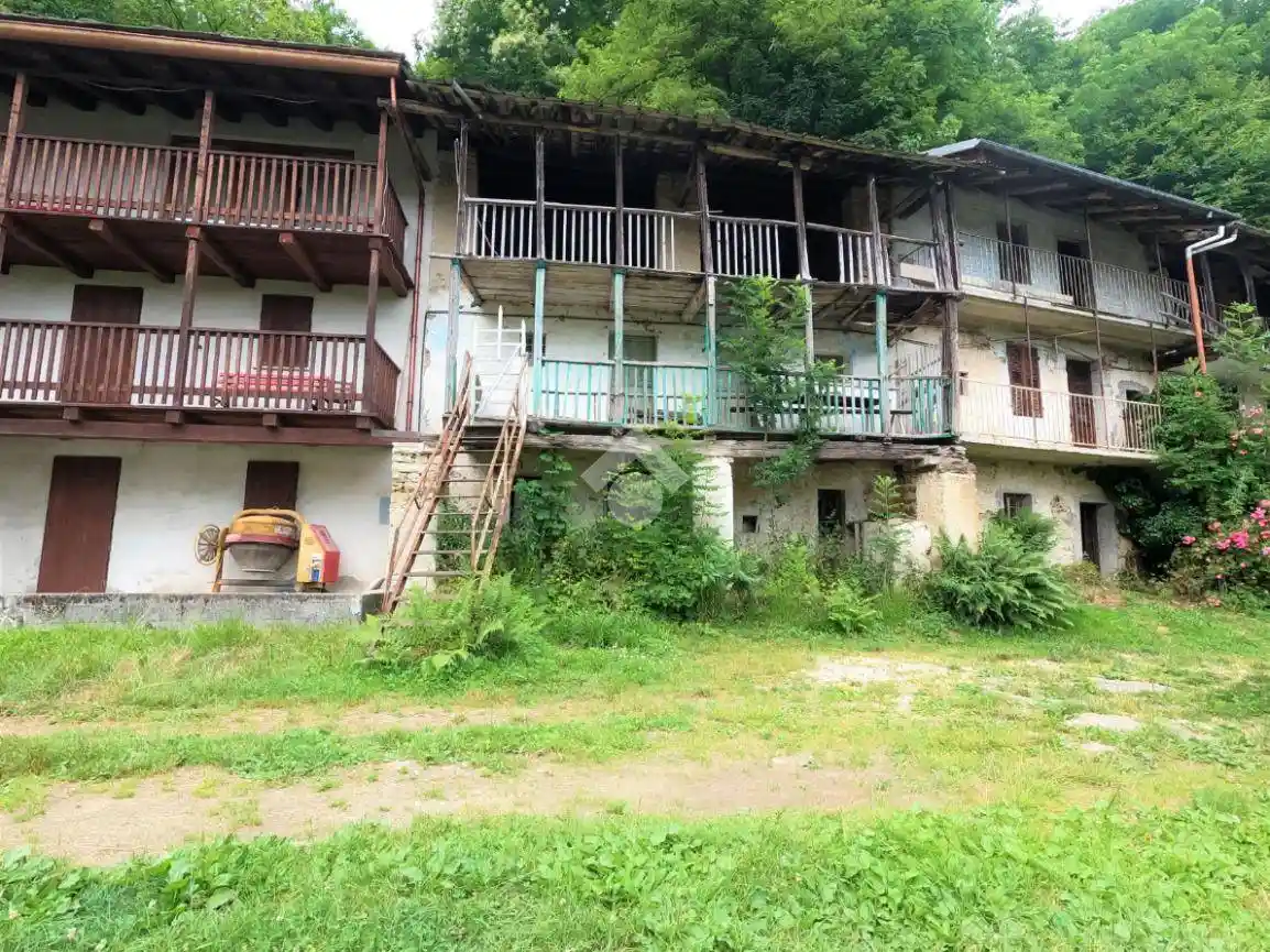 Casa indipendente in vendita a Giaveno