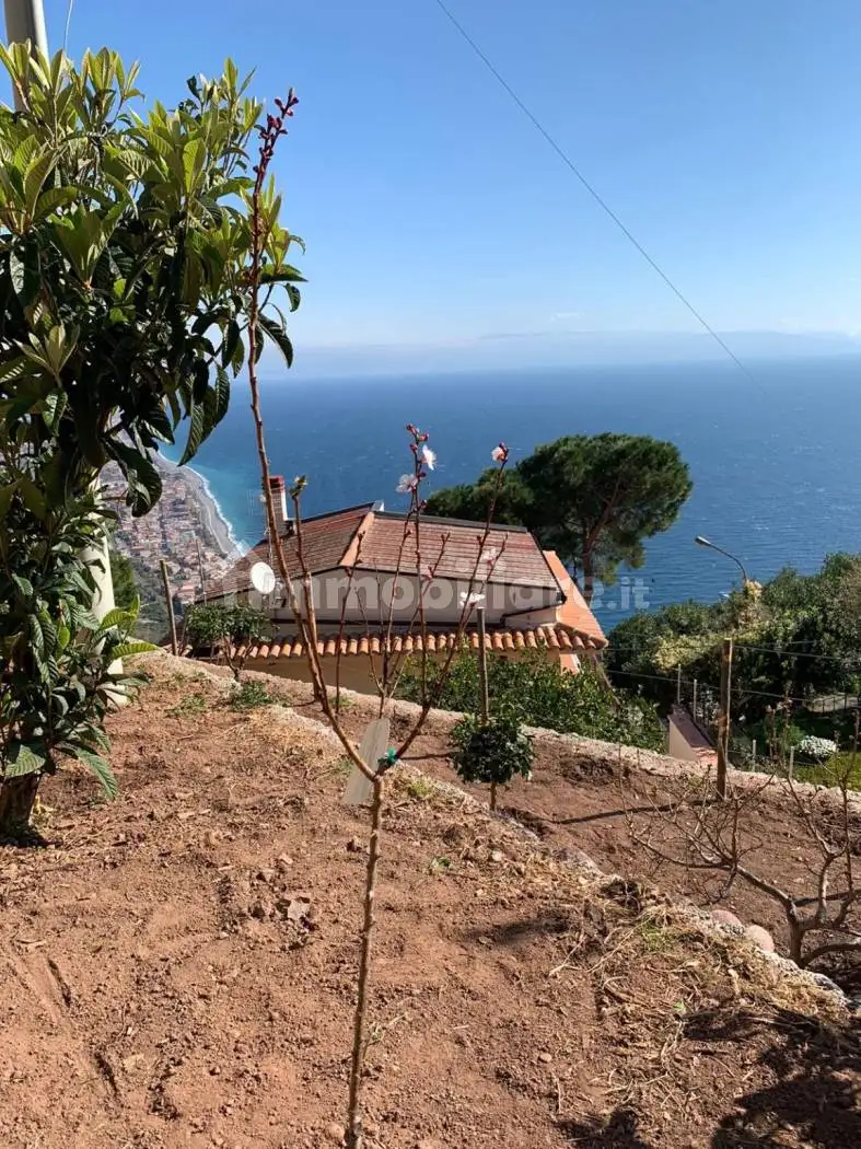 Villa in vendita a Forza d'Agrò