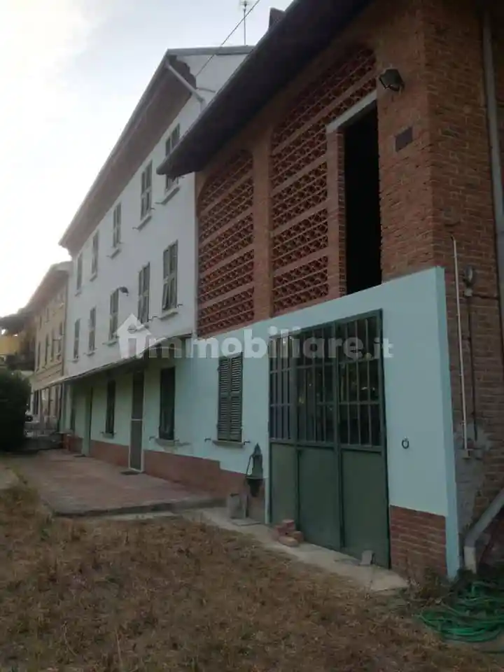 Rustico - Casale in vendita a Cassine