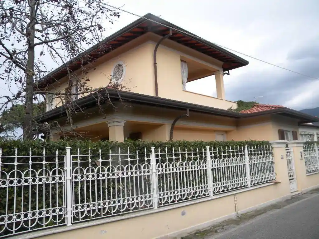 Villa in affitto a Forte dei Marmi