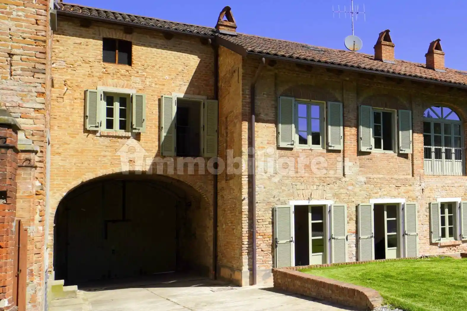 Rustico - Casale in vendita a Brusasco