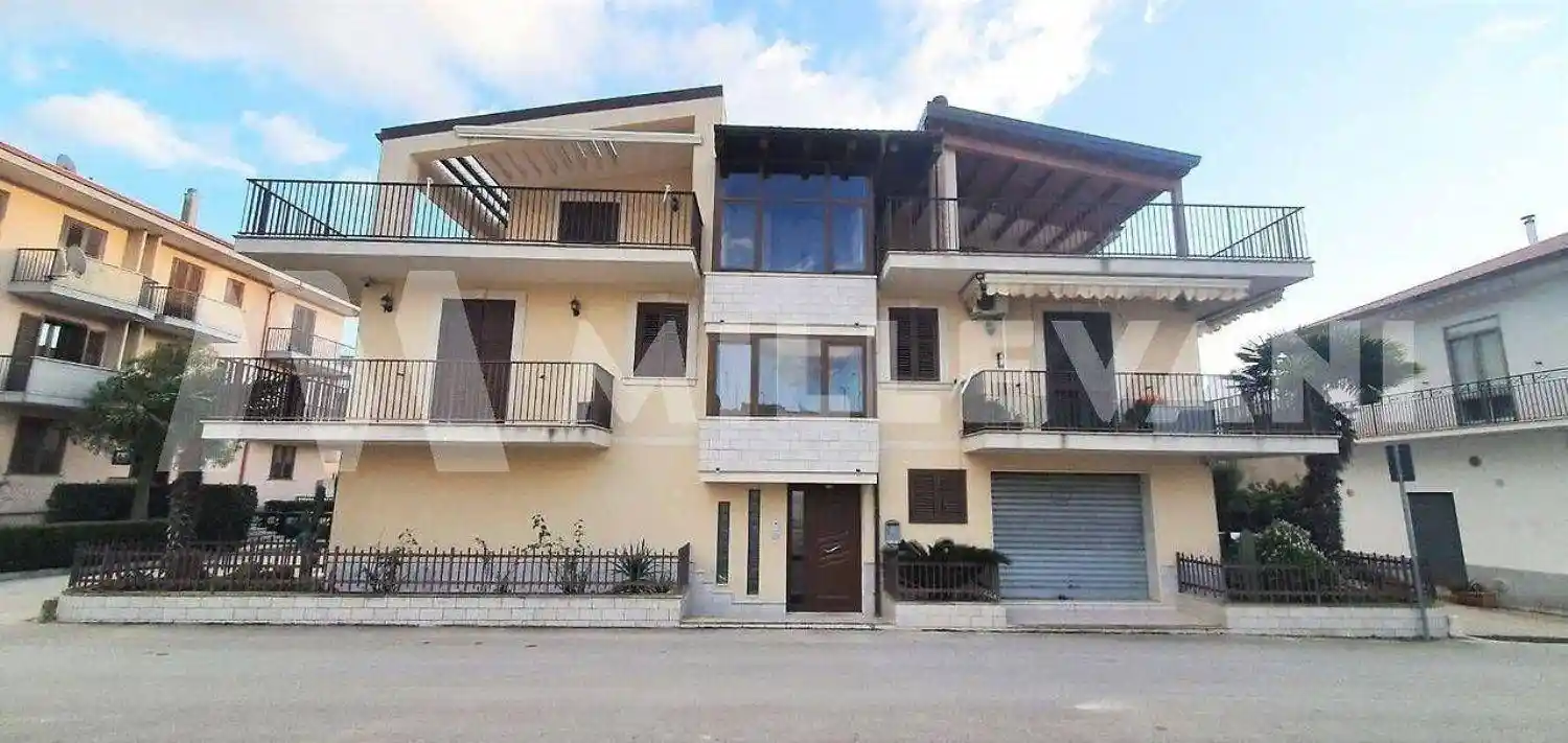 Appartamento in vendita a Giarratana