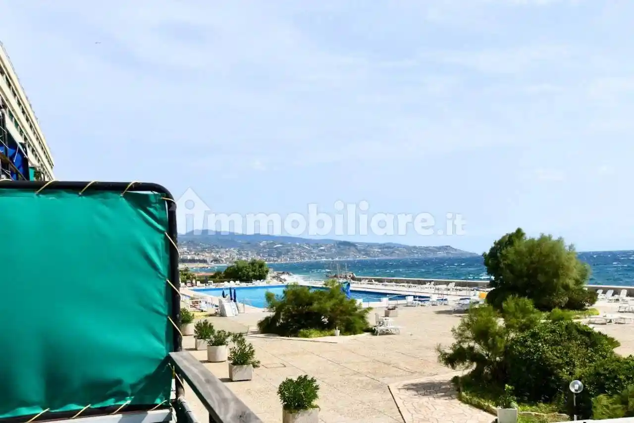 Appartamento in vendita a Ospedaletti