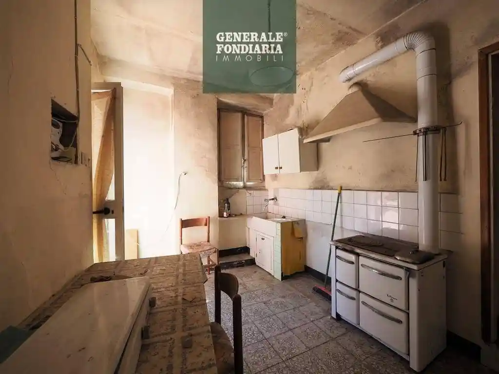 Appartamento in vendita a Podenzana