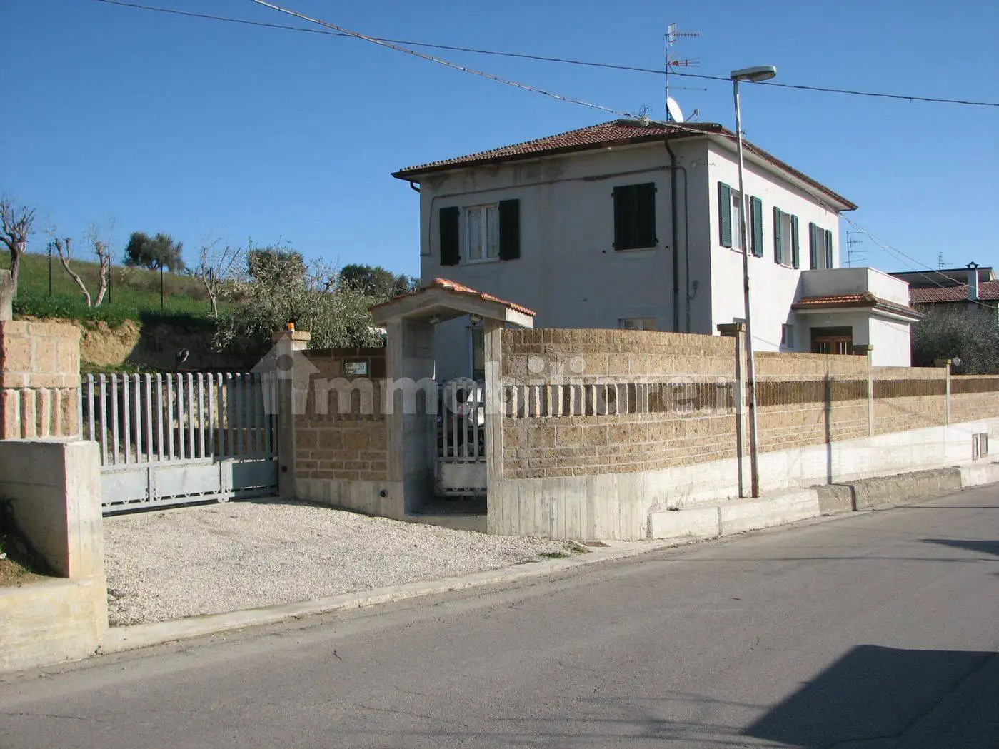 Casa indipendente in vendita a Controguerra