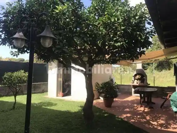 Villetta a schiera in vendita a Massa