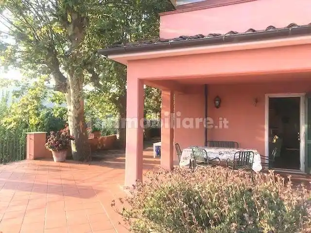 Villetta a schiera in vendita a Carrara