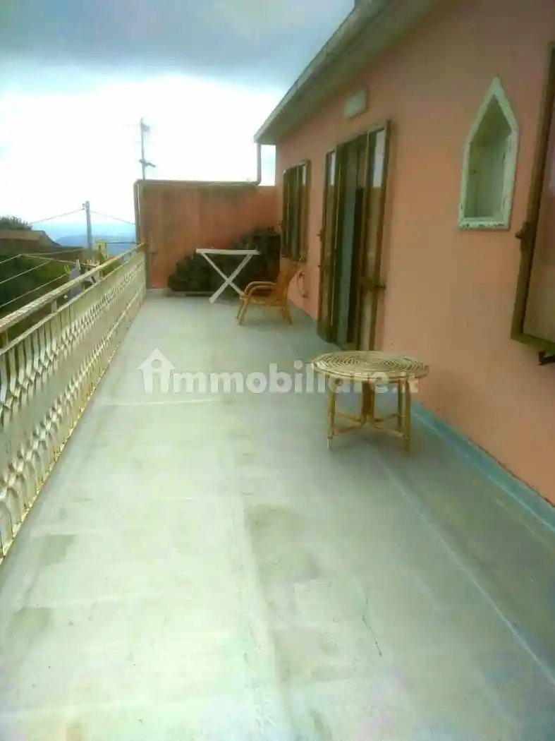 Villa plurifamiliare via Nuova 1, Stadio - Pontepiccolo, Catanzaro - foto 2