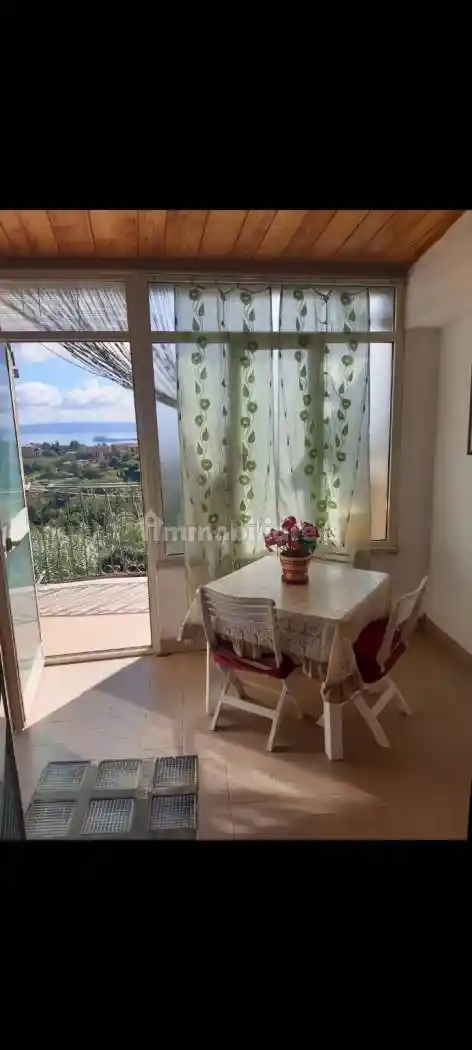 Appartamento in vendita a Valentano