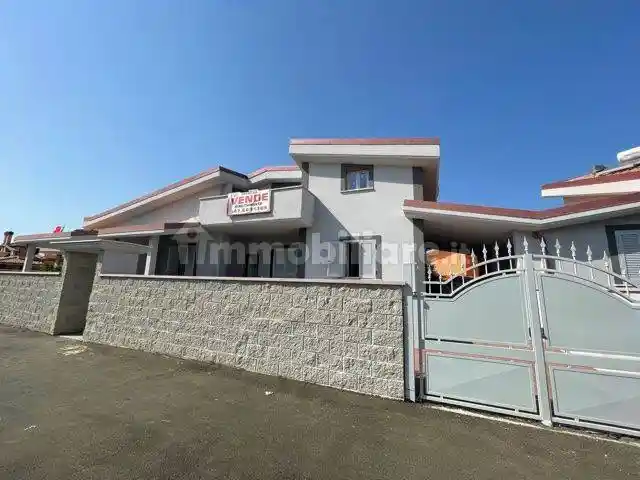 Villa in vendita a Ladispoli