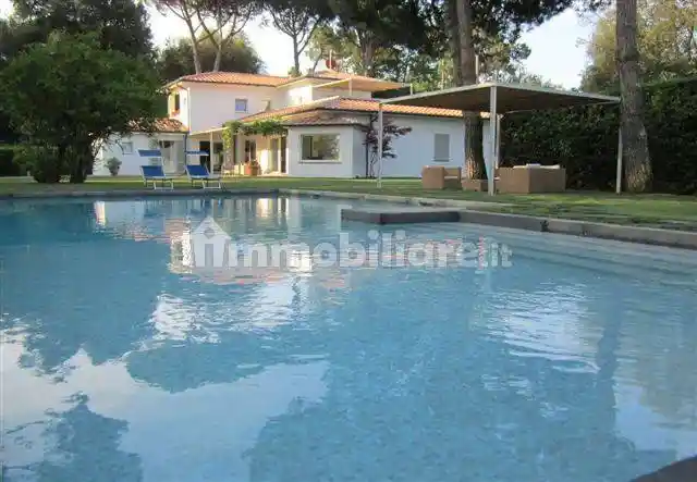 Villa in vendita a Forte dei Marmi