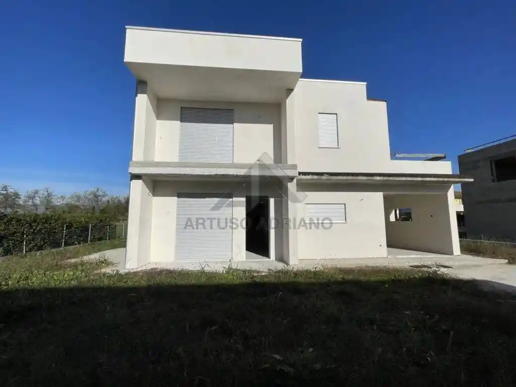 Villa in vendita a Loria